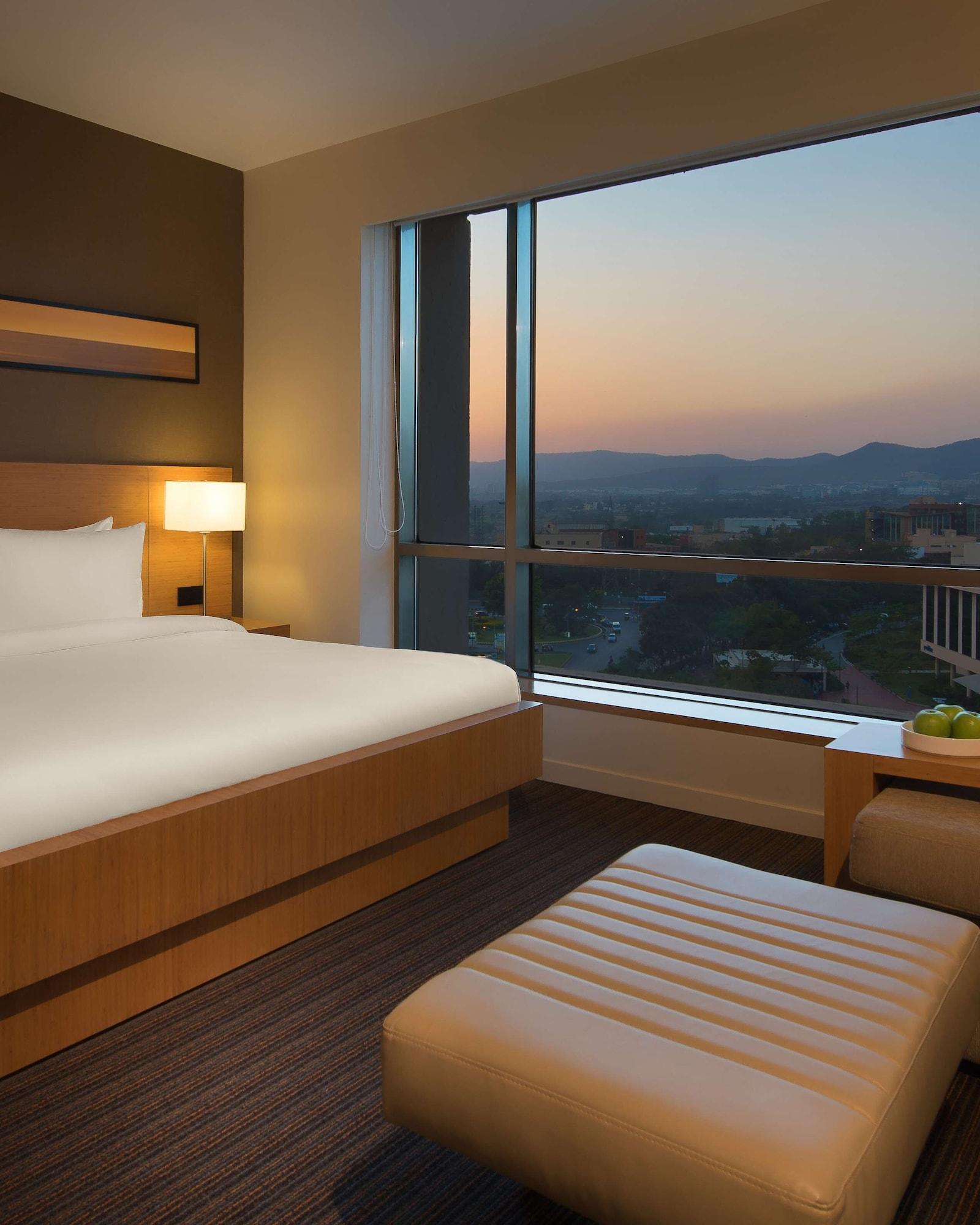 Hyatt Place Pune Hinjawadi Ngoại thất bức ảnh